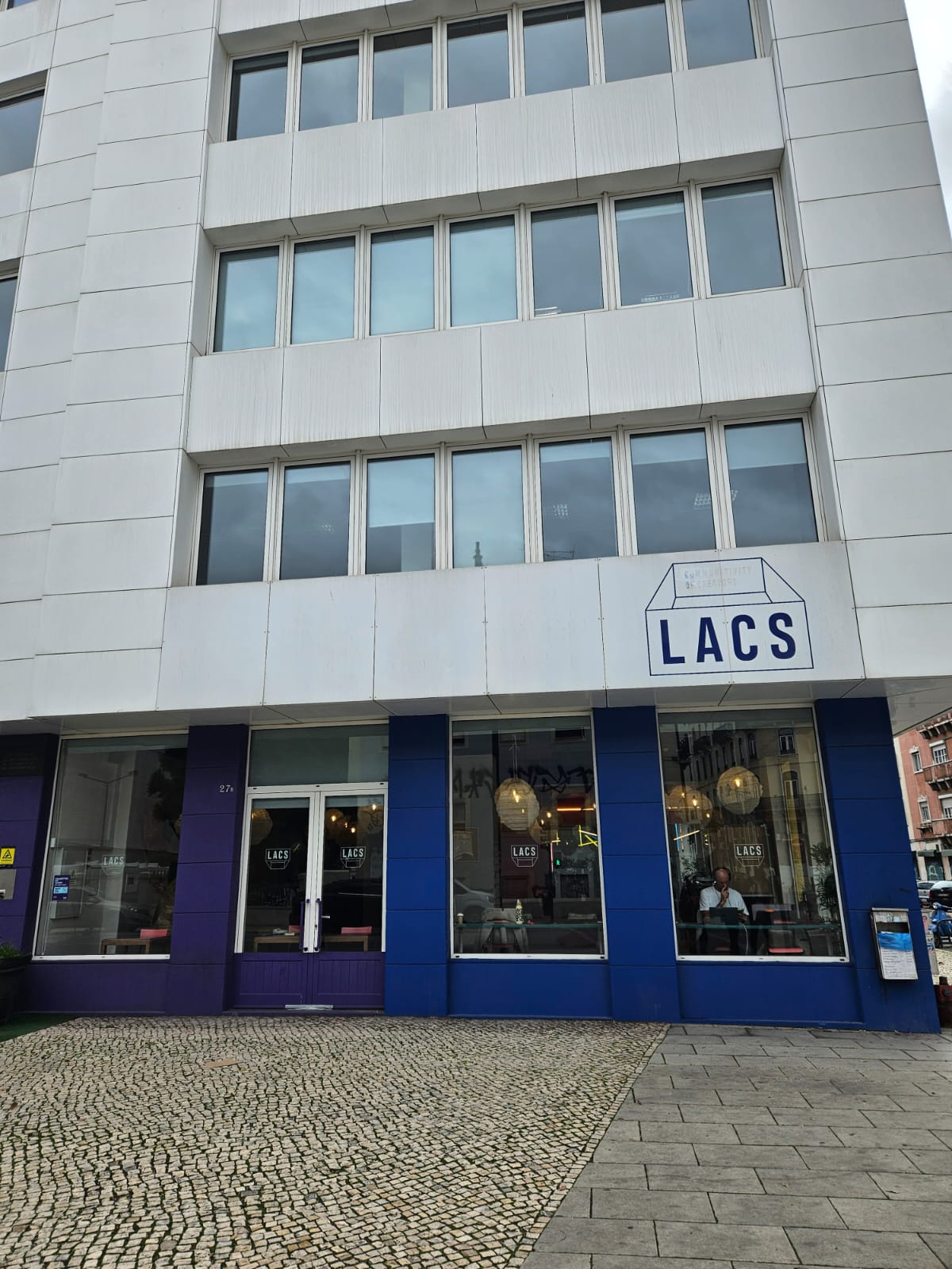 Edifício sede do Instituto NUCAFE em Lisboa